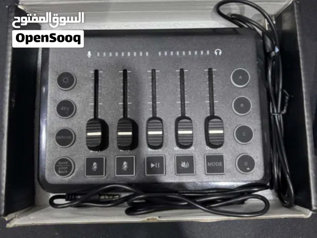 للبيع مكسر F9 شبه جديد مشتخدم شهر فقط المكسر ممتاز حق الستريمر و يتغير لونه و الصوات ااسعر 15 وقابل