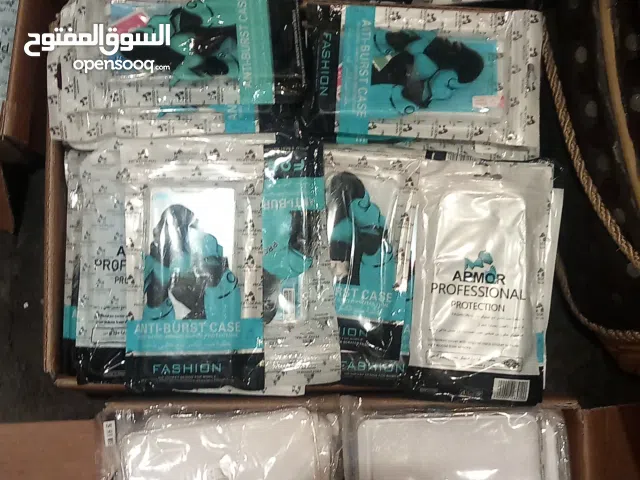 جرابات فئة ايفون وسامسونج بانواعها وانواع تانية كتير