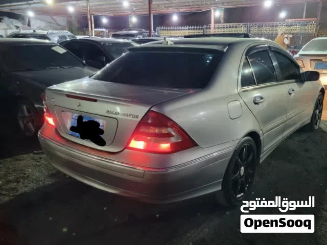 2004 مرسيدس بنز الفئة-C C 230