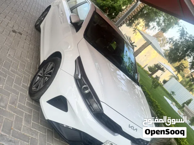 2023 كيا سيراتو Standard