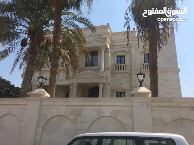 1400 m2 More than 6 bedrooms Villa for Sale in Manama Salihiya