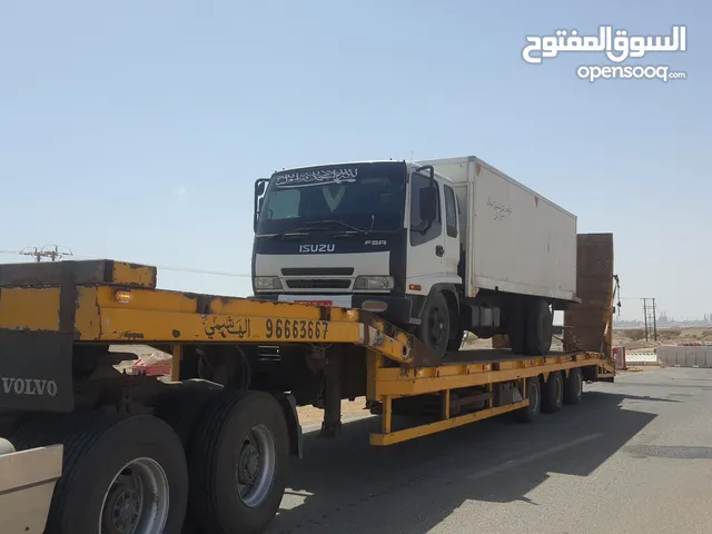 Flatbed Volvo 2020 in Al Sharqiya