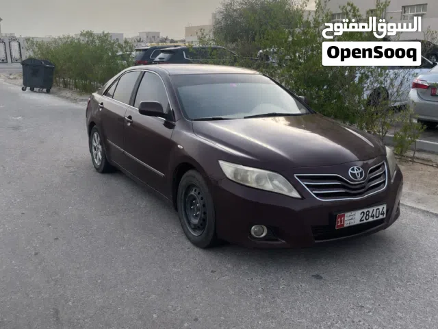 2011 تويوتا كامري LE