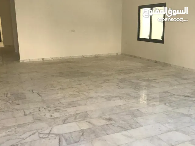 512 m2 5 Bedrooms Villa for Sale in Muharraq Busaiteen