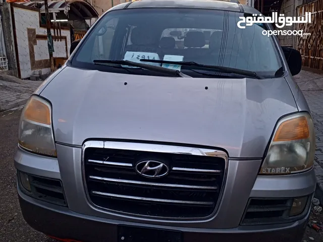 Hyundai H1 2006 in Basra