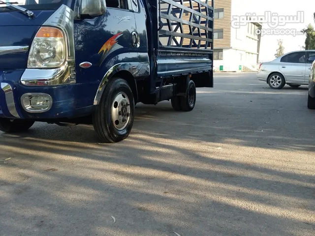 Truck Kia in Zarqa