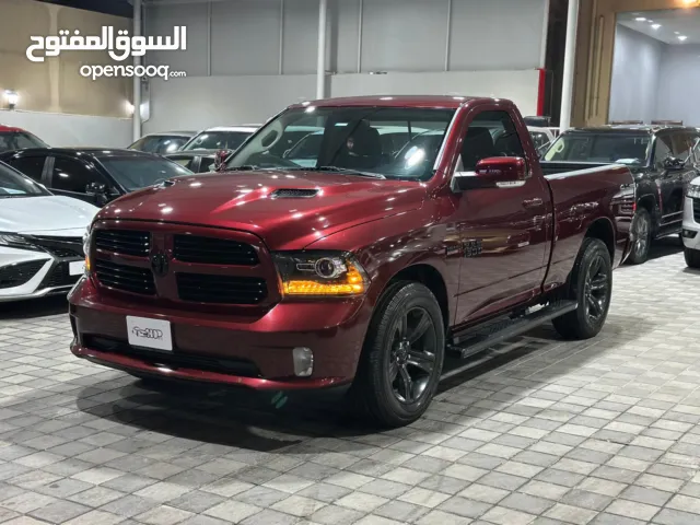Dodge Ram 5.7 Hemi  Night Edition  4×4