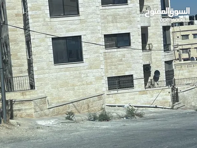 شقة طابقية للإيجار معروض شقة طابق اول الزرقاء الجديدة البناية ملاصقة لمسجد بادي