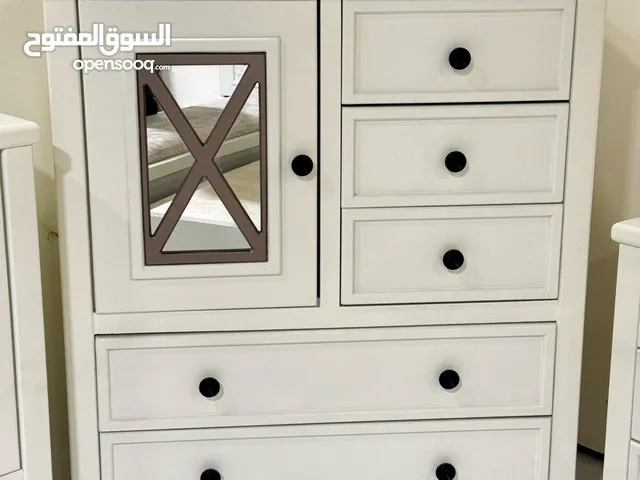غرفة نوم ملوكية وفخمة جداً وخشب قوي وعملي جداً