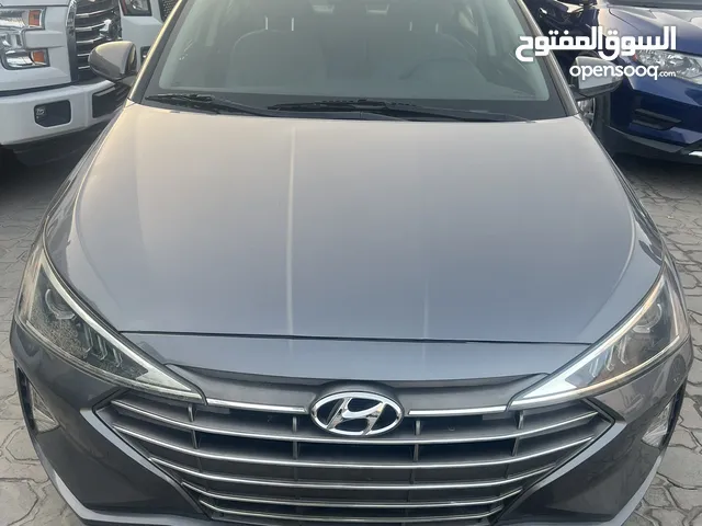 Used Hyundai Elantra in Sharjah