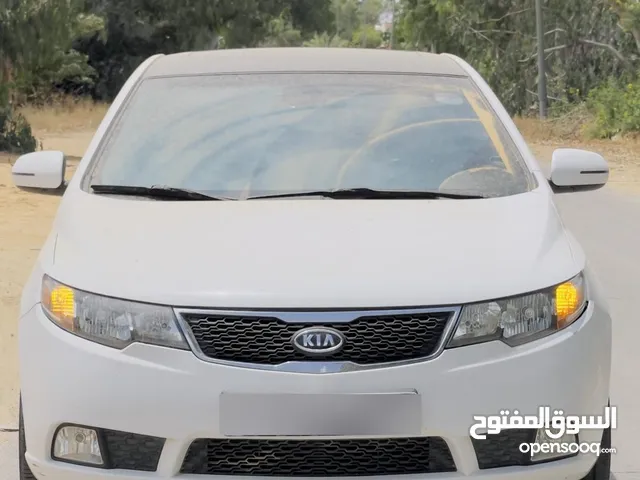 Used Kia Cerato in Tripoli
