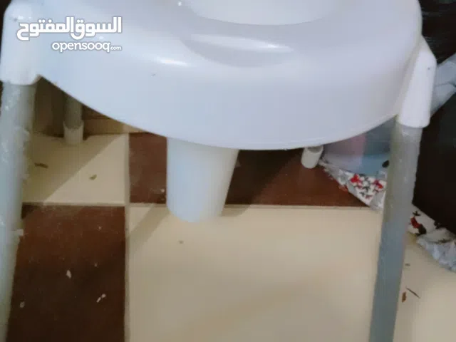 كرسي غربي جديد غير مستعمل