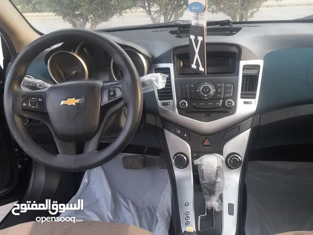 Chevrolet Cruze Standard in Al Riyadh