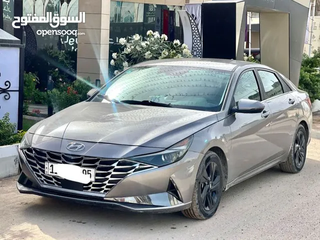 Elantra hybrid 2022