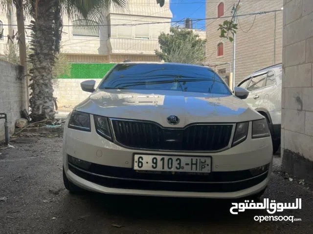 سكودا اوكتافيا 2019