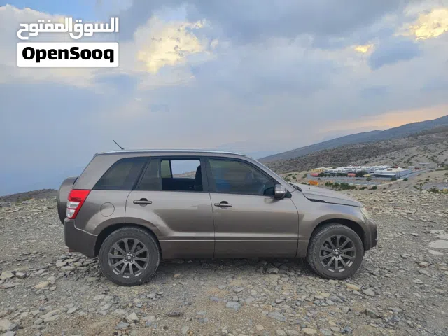 Used Suzuki Vitara in Al Dakhiliya