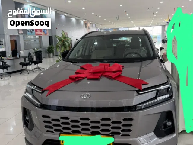 تويوتا راف فور 2026 XLE  AWD كسر زيرو 520 كم سرفس 50 الف او 5 سنوات  ضمان 3 سنوات او 100 الف