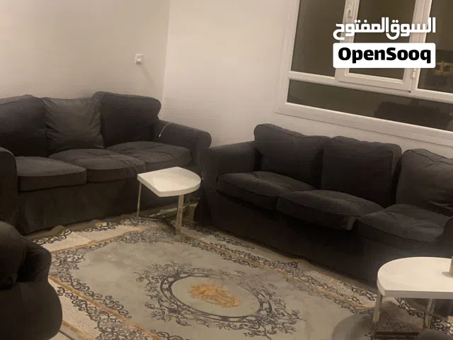كنبات ايكيا ثلاث مقاعد مستعمل للبيع