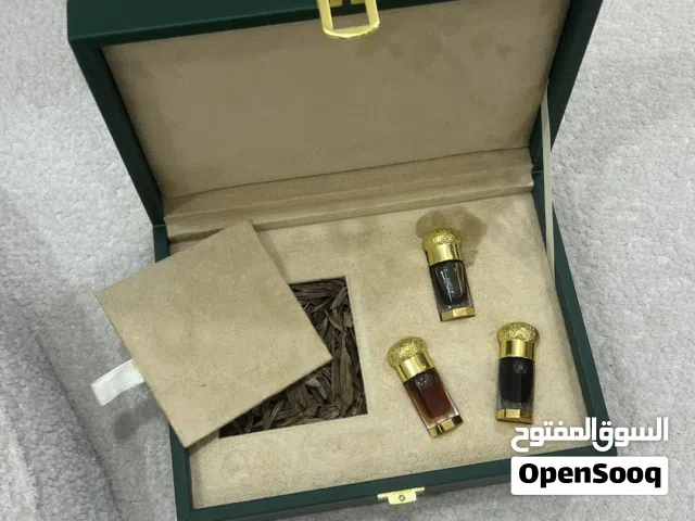 بوكس ادهان مع عود