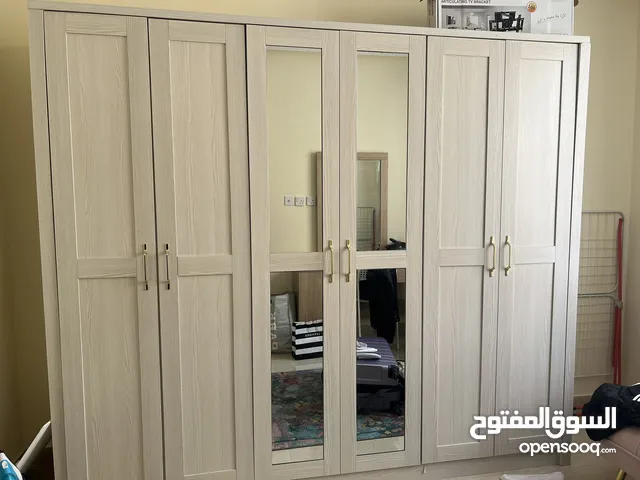 Good condition - 6 Door Wardrobe w Shelving and mirrors
