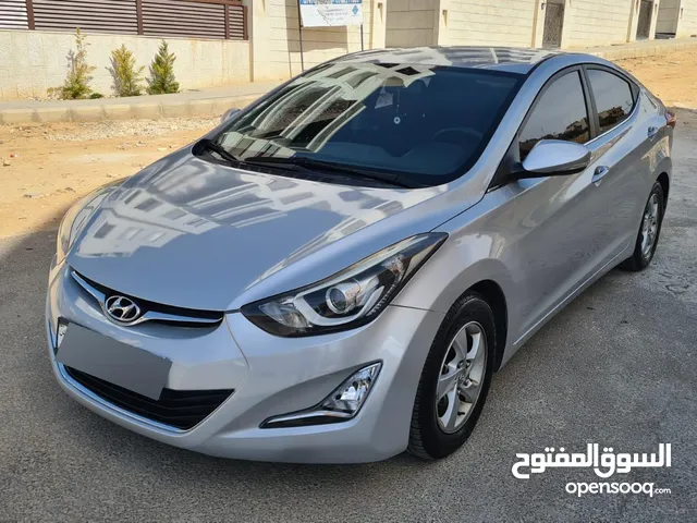 هيونداي MD 215 بحاله ممتازه