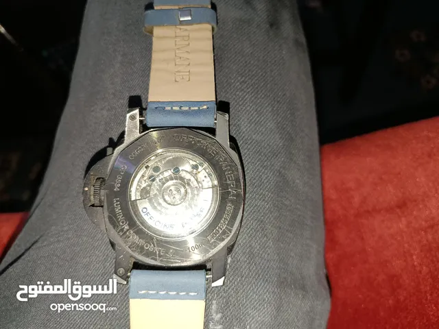 ساعة لومينور