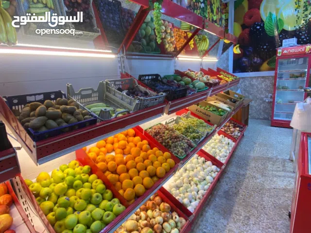 رفوف عارضات فواكه للبيع