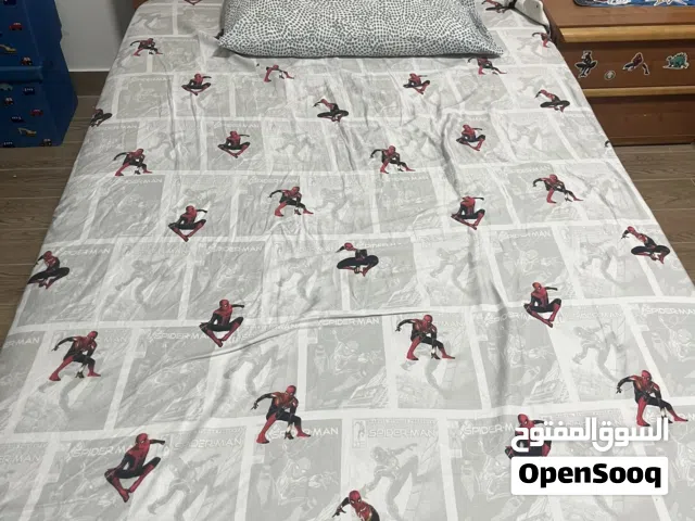 للبيع 2 سرير مع مراتب 120*200