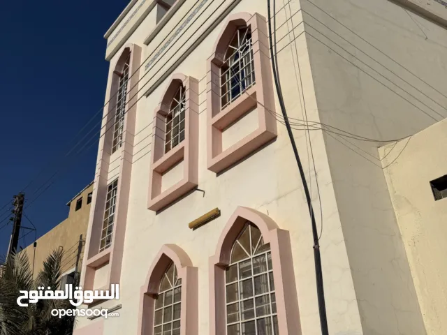 172 m2 5 Bedrooms Townhouse for Sale in Al Dakhiliya Nizwa