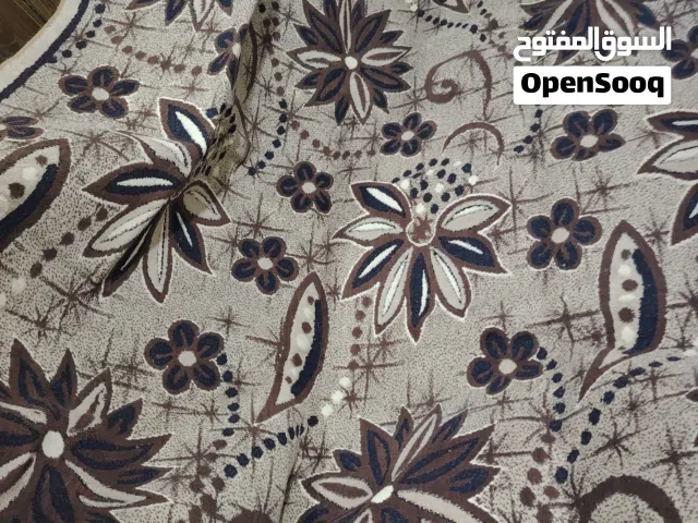 زولية لون جوزي مستعمله مابيها اي شك ونظيفة، نهايتها 30 بدون مداهر