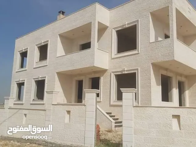 460 m2 More than 6 bedrooms Villa for Sale in Amman Airport Road - Manaseer Gs