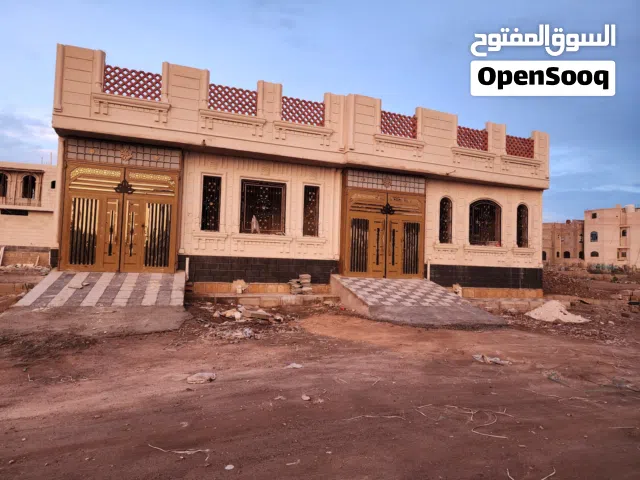 110 m2 3 Bedrooms Townhouse for Sale in Sana'a Al-Huthaily
