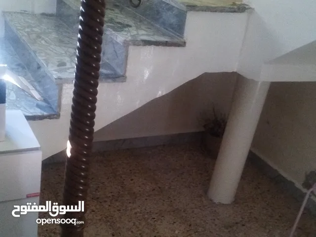 علاق ملابس للبيع