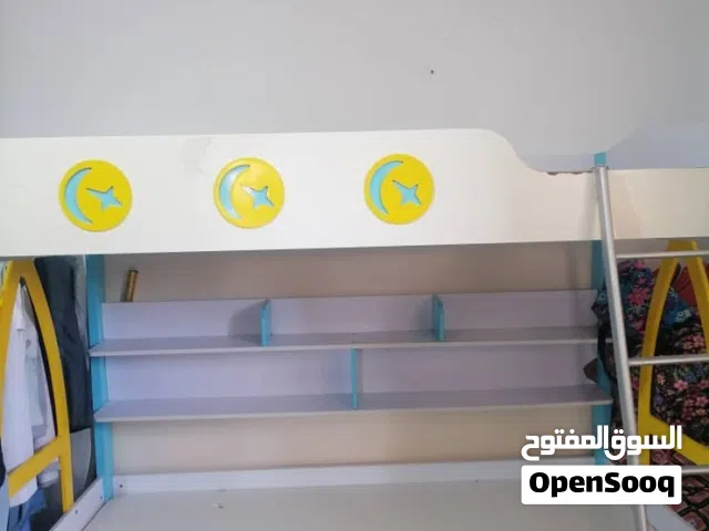 سرير اطفال دورين حجم كبير لونه محايد يمشي بنات وولاد ، استعمال نظيف بحالة جيدة جدا  اقرا الوصف