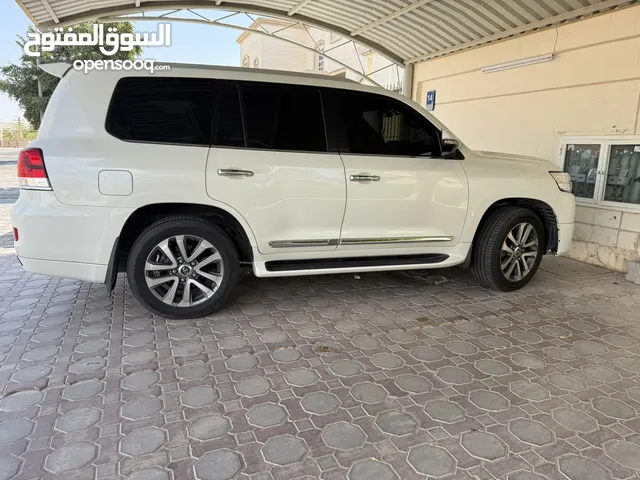 استيشن 2017 VXR