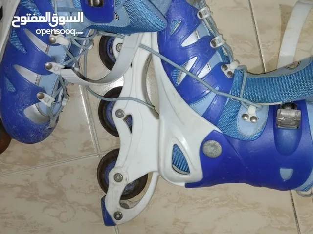 سكيت اربع عجلات