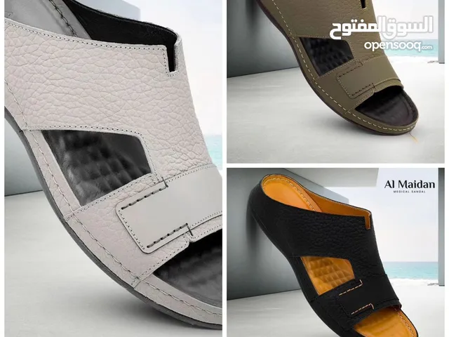 44.5 Casual Shoes in Al Batinah