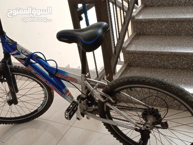 بسكليت رهيب جدا وسريع غيارات 1الى 8