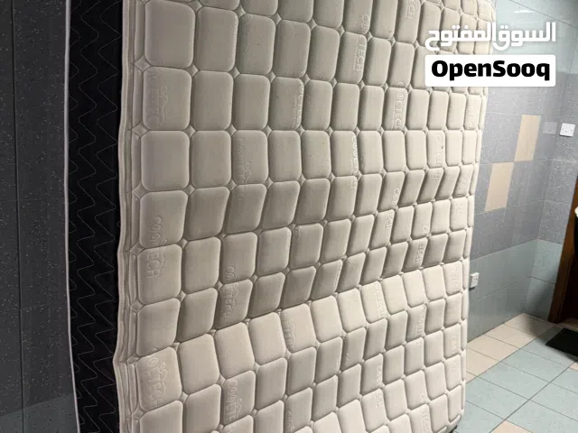 فرشة سرير كبير