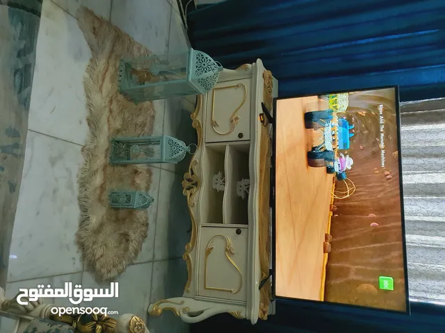 تخم قنفات ملكي تركي عشر مقاعد خشب زان بحاله جيده