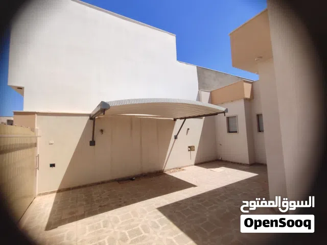 مطلة حديد مستعملة لمساحة فناء المنزل الأمامية للبيع