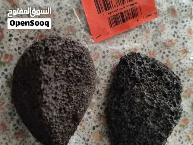 حجر خفاف طبيعي 100٪ من قزوين، مثالي لإزالة الجلد الميت وتخفيف تشققات الكعبين بأمان وفعالية