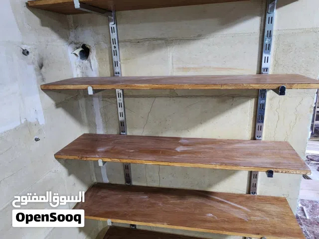 رفوف احذيه بحالة ممتازه