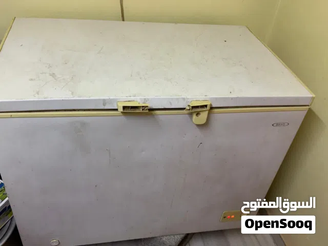 ثلاجه نظيفه وشغالة للبيع ب 70