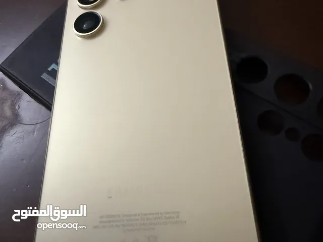 جالجسي s24 الترا شبه جديد ولا خدش فيه الجهاز