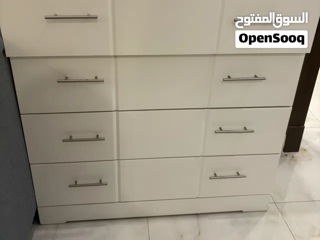 طقم كنب تفصال زاوية حرف الL تقريبا 6 متر وايضاً متوفر كبت وكبت ثاني ادراج للبيع كل قطعة بروحها