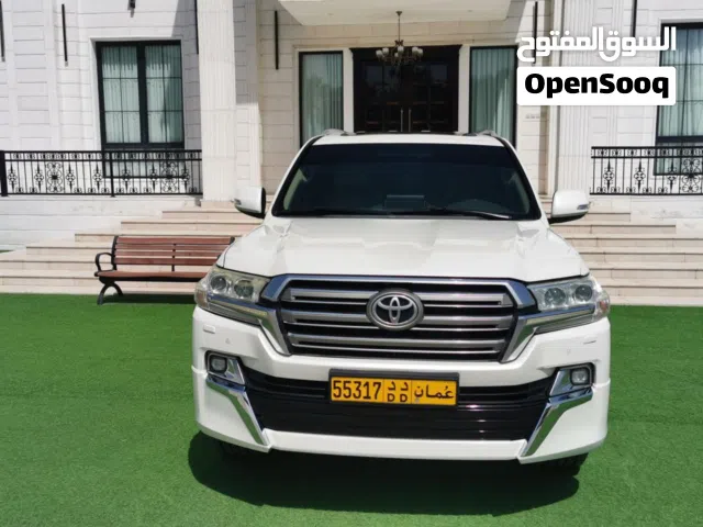 2018 Toyota Land Cruiser GXR