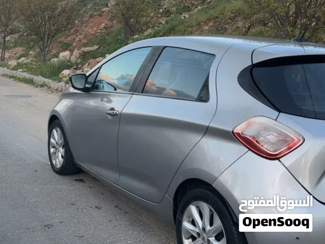 2016, رينو, زوي, Standard