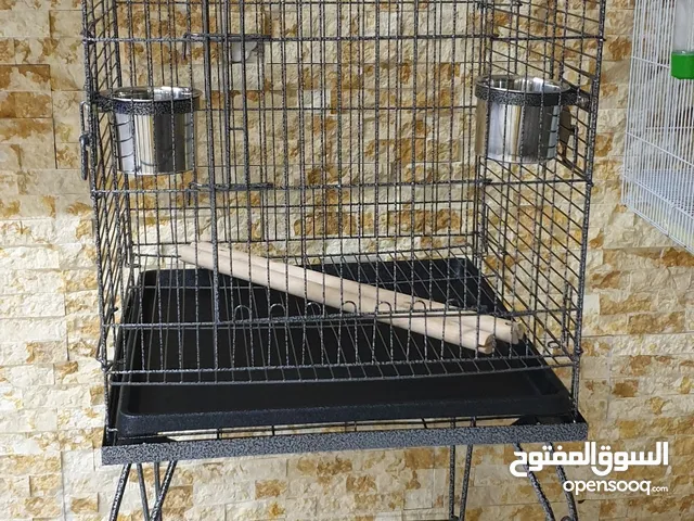 قفص كبير للببغاء او العصافير