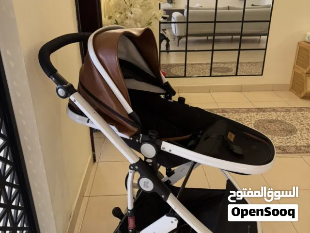 ترولي اطفال نظيفه قطعتين